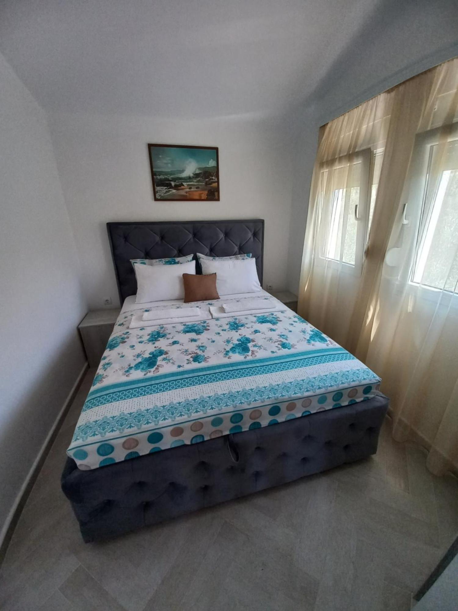 Nana Dea 2 Apartamento Utjeha Quarto foto